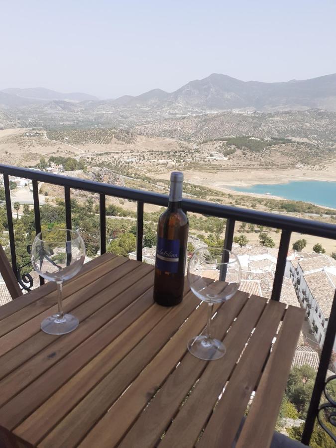 Casa Rural Plaza Zahara Buenas Vistas サアラ・デ・ラ・シエラ エクステリア 写真