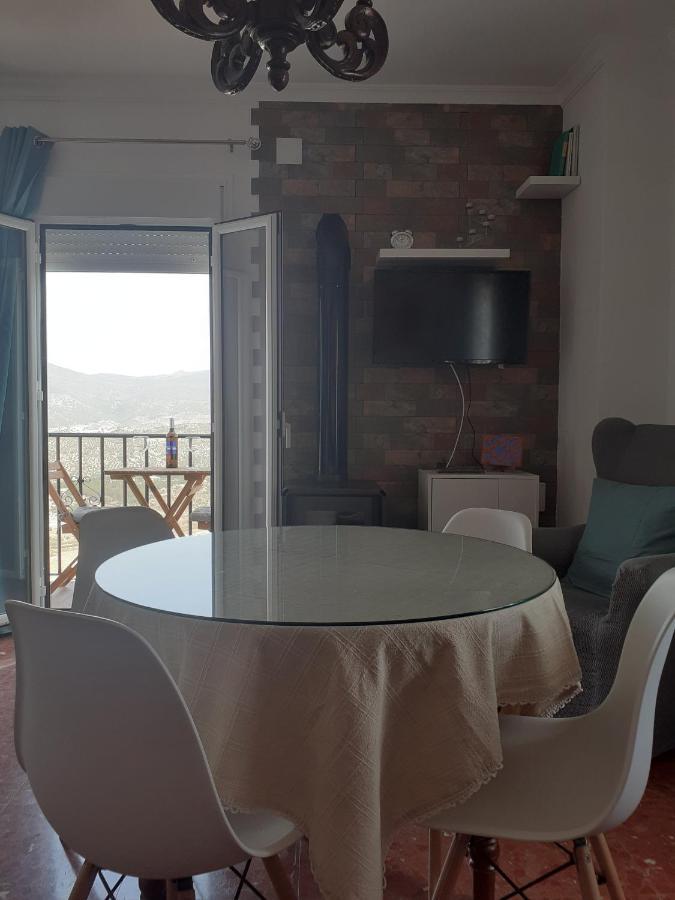 Casa Rural Plaza Zahara Buenas Vistas サアラ・デ・ラ・シエラ エクステリア 写真